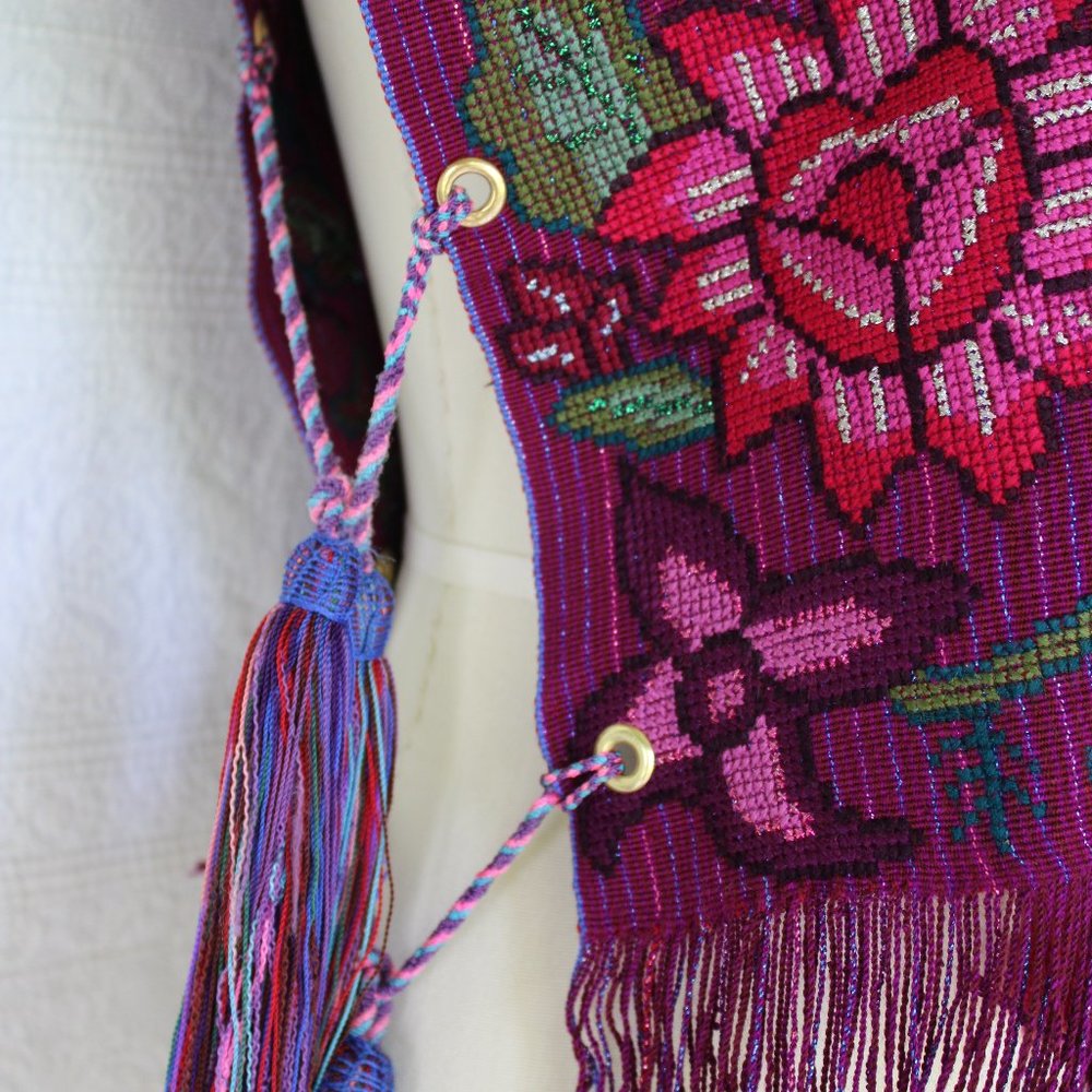 SOLD Vintage Needlepont tassel fringe woven ethnic floal aztec vest poncho - Picture 10 of 10